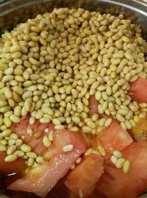 娱乐吃瓜酱做核酸的修勾,核酸检测背后的温馨瞬间